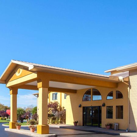 Super 8 By Wyndham Liverpool/Clay/Syracuse Area Buitenkant foto