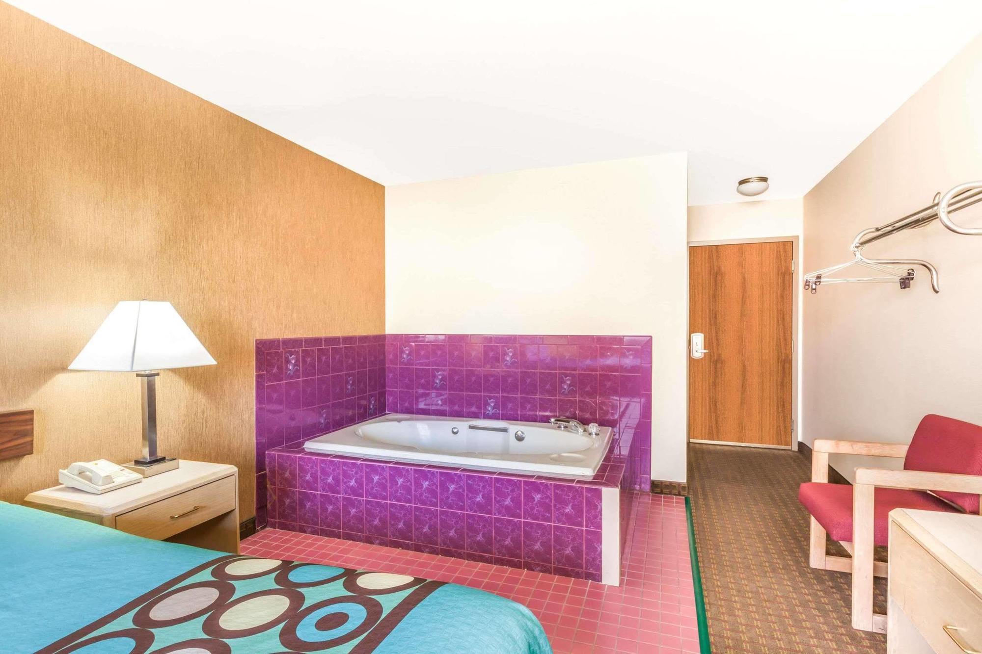 Super 8 By Wyndham Liverpool/Clay/Syracuse Area Buitenkant foto